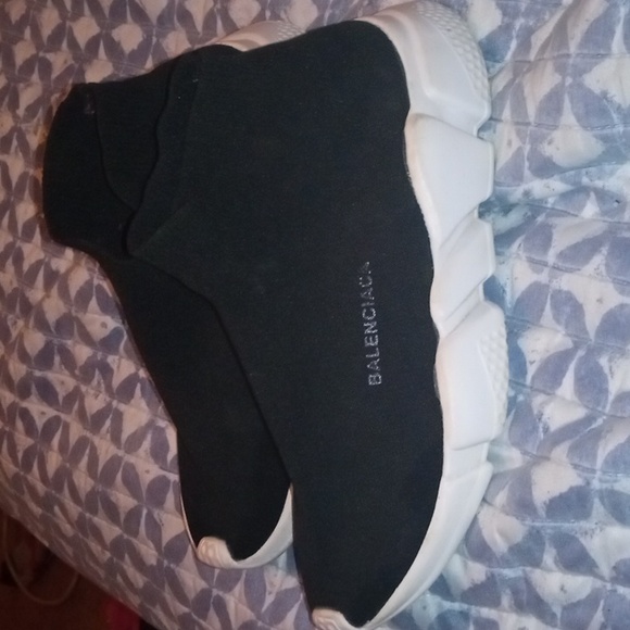 Balenciaga women's speed shoes - Picture 2 of 5